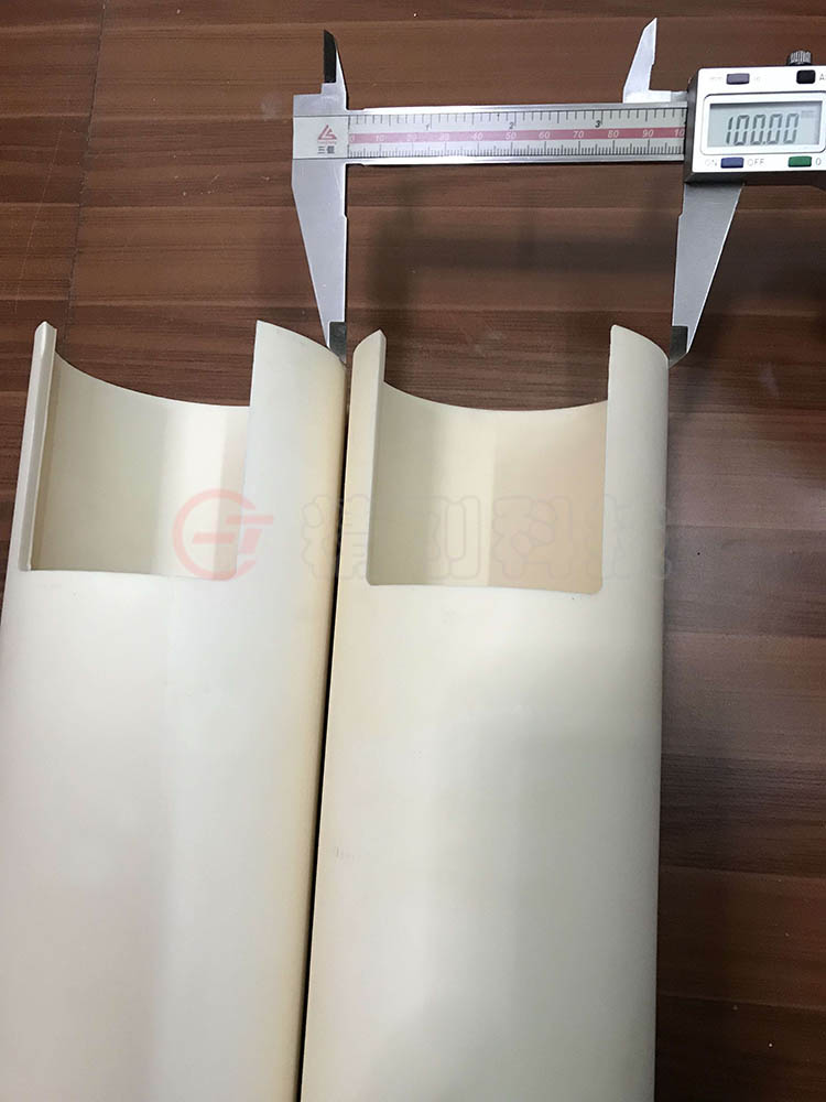 99刚玉陶瓷管